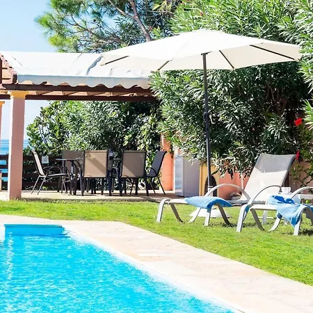 Beachfront Rania By Posarellivillas Villa Ágios Matthaíos